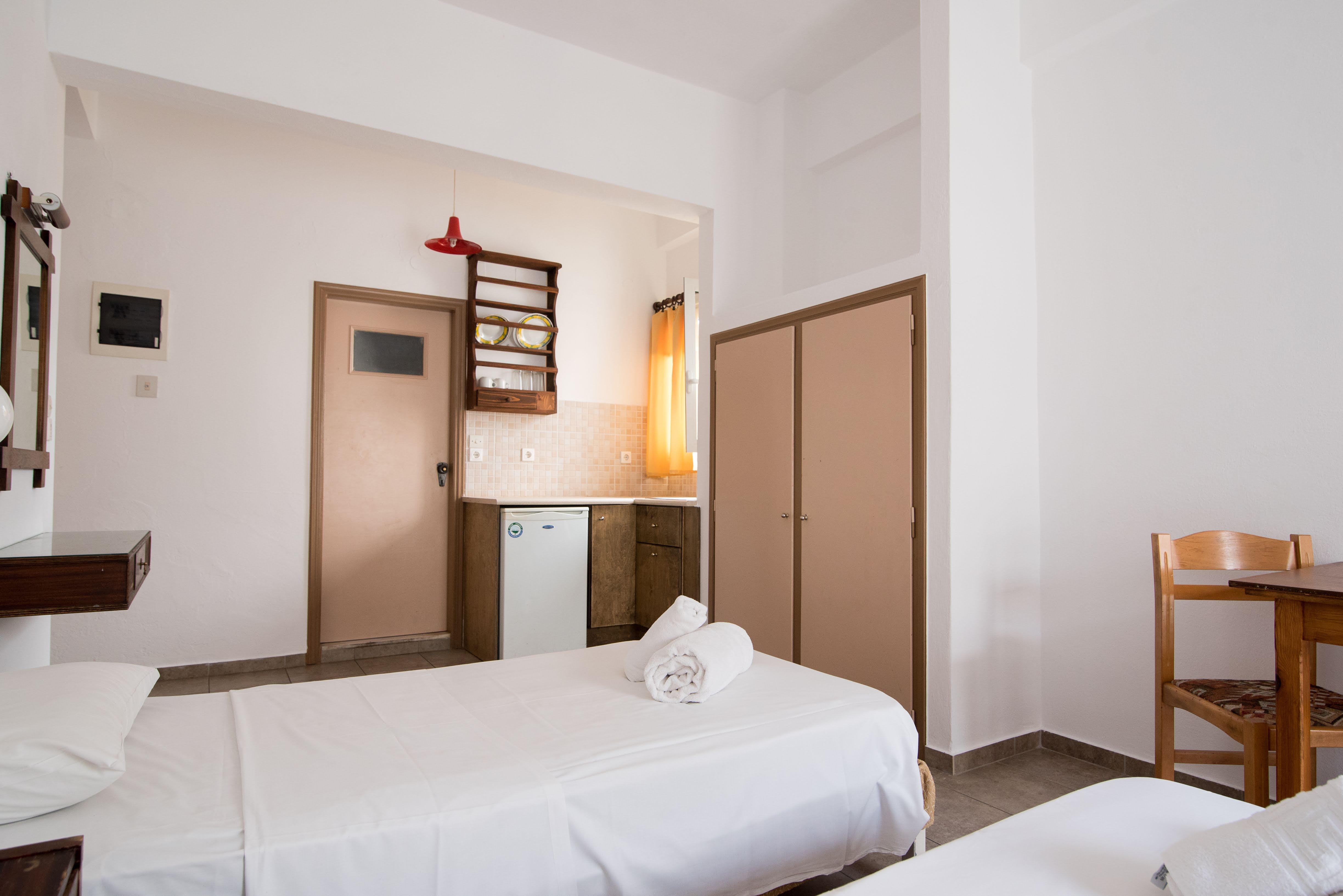 Ibiscus Hotel Malia エクステリア 写真