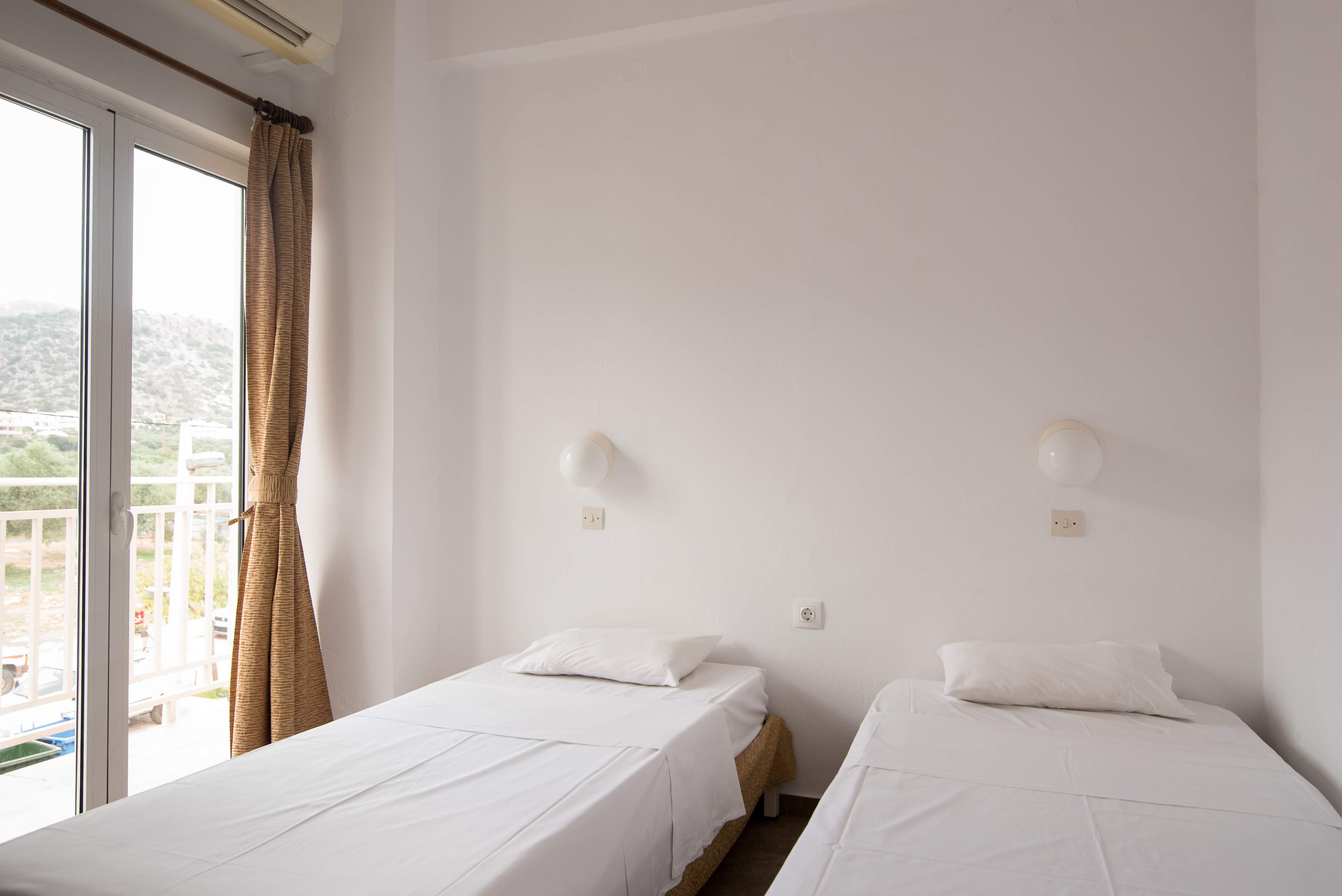 Ibiscus Hotel Malia エクステリア 写真