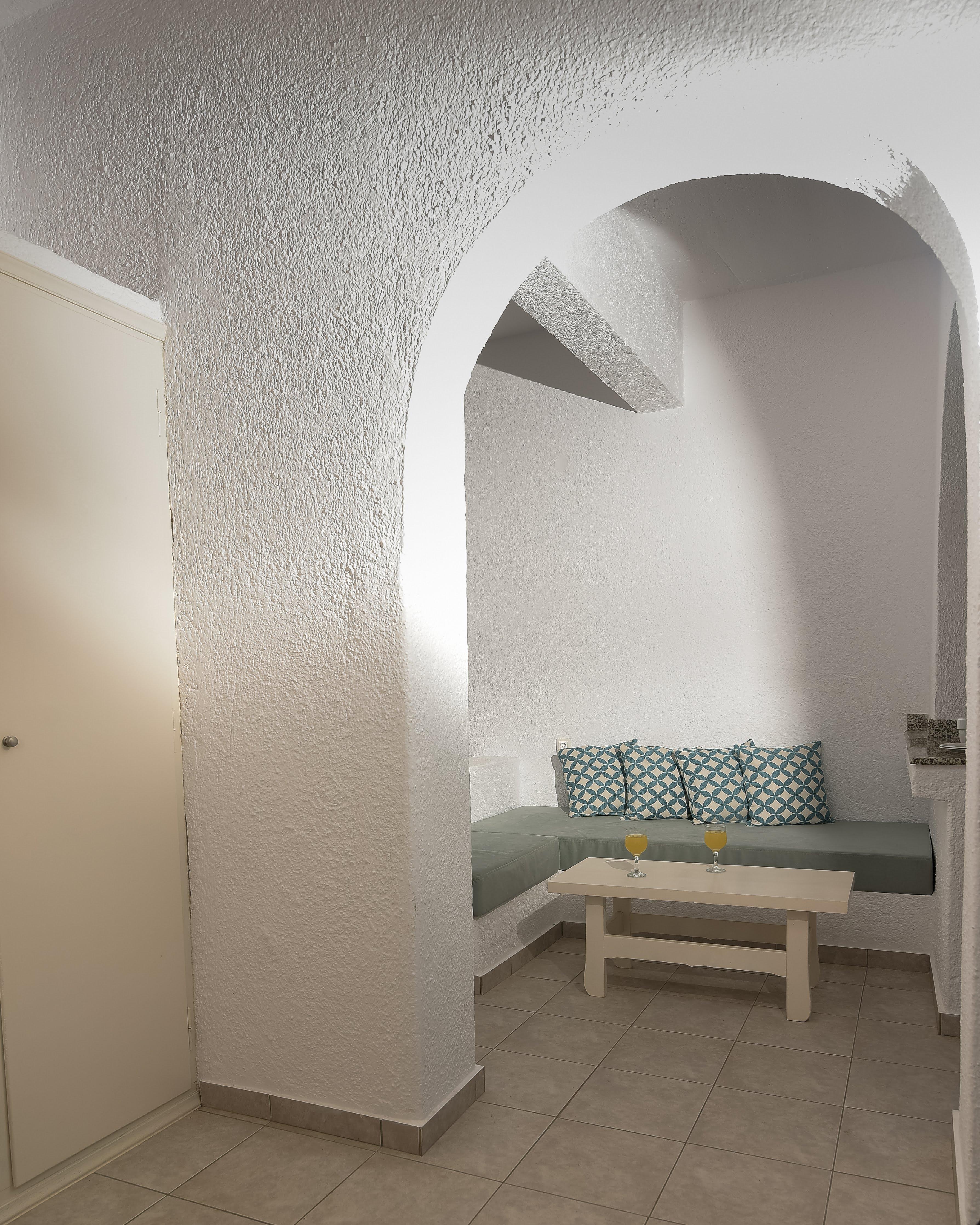 Ibiscus Hotel Malia エクステリア 写真