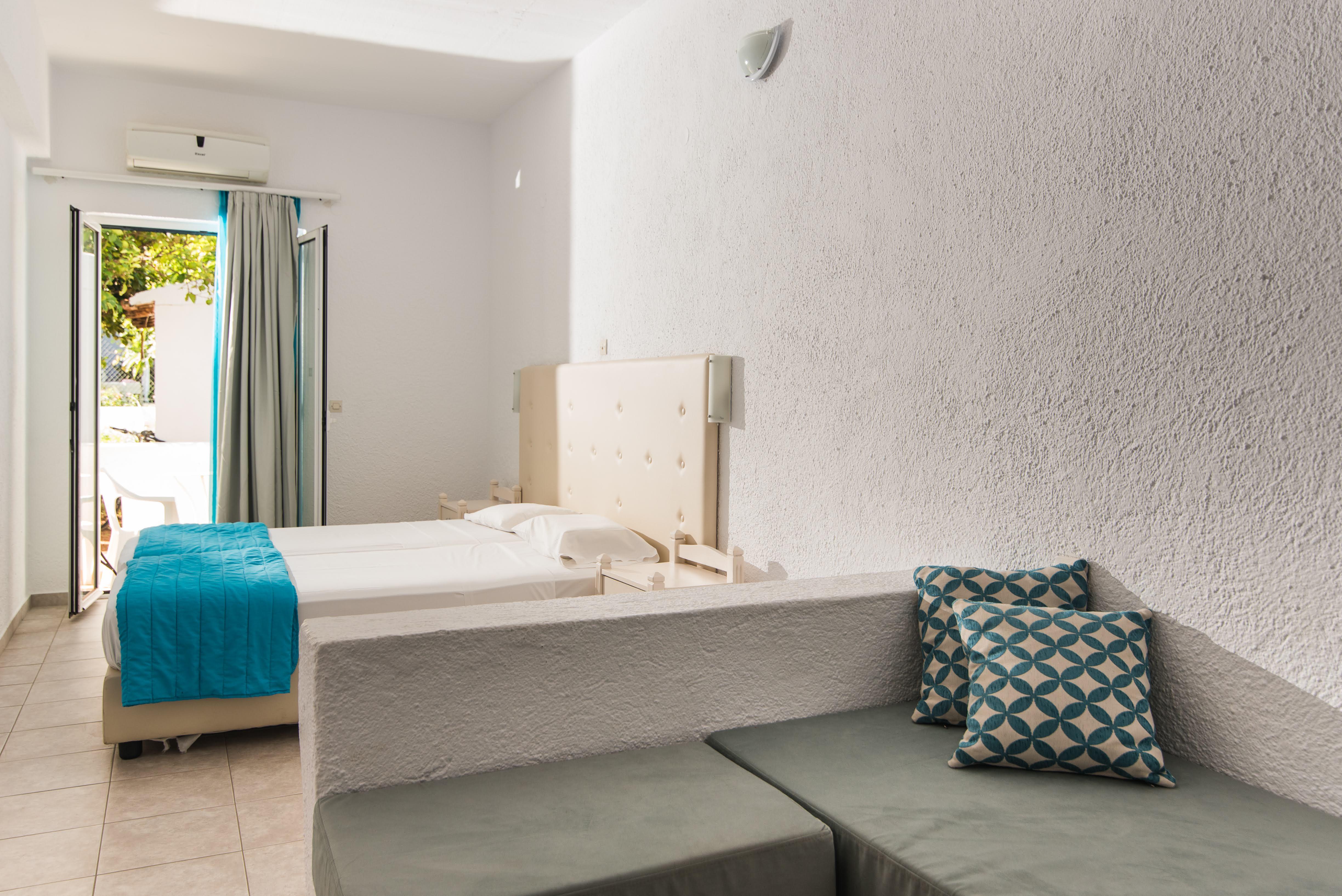 Ibiscus Hotel Malia エクステリア 写真