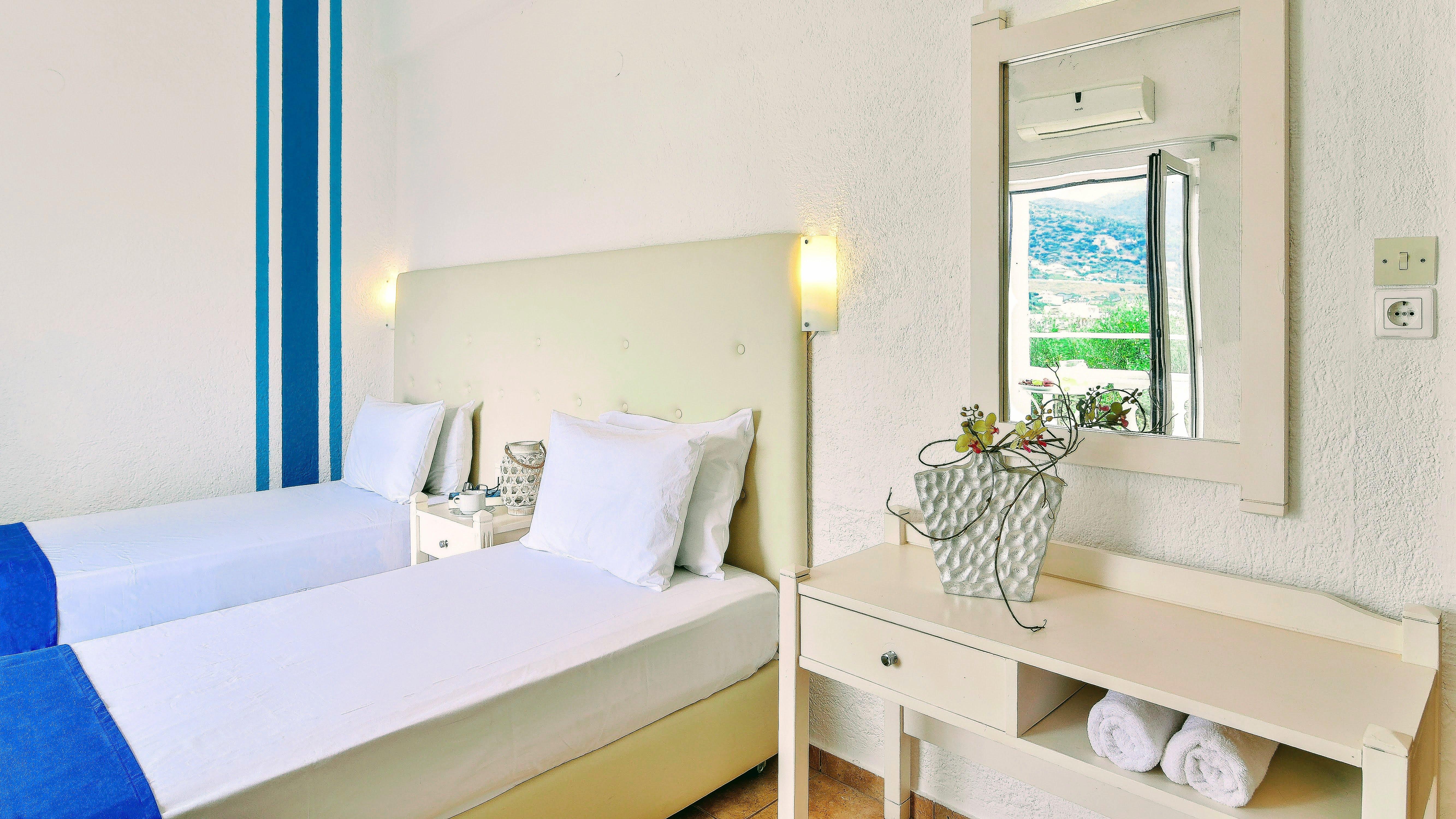 Ibiscus Hotel Malia エクステリア 写真