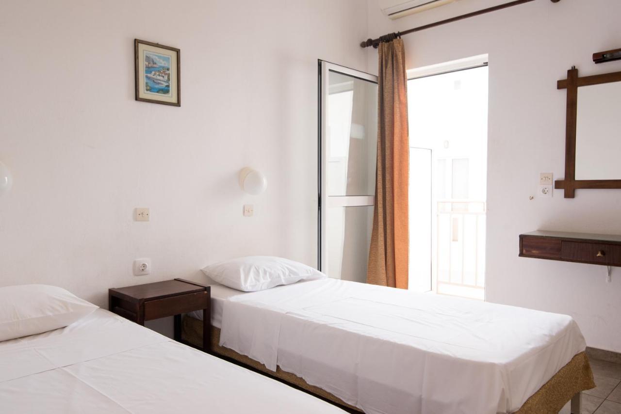 Ibiscus Hotel Malia エクステリア 写真