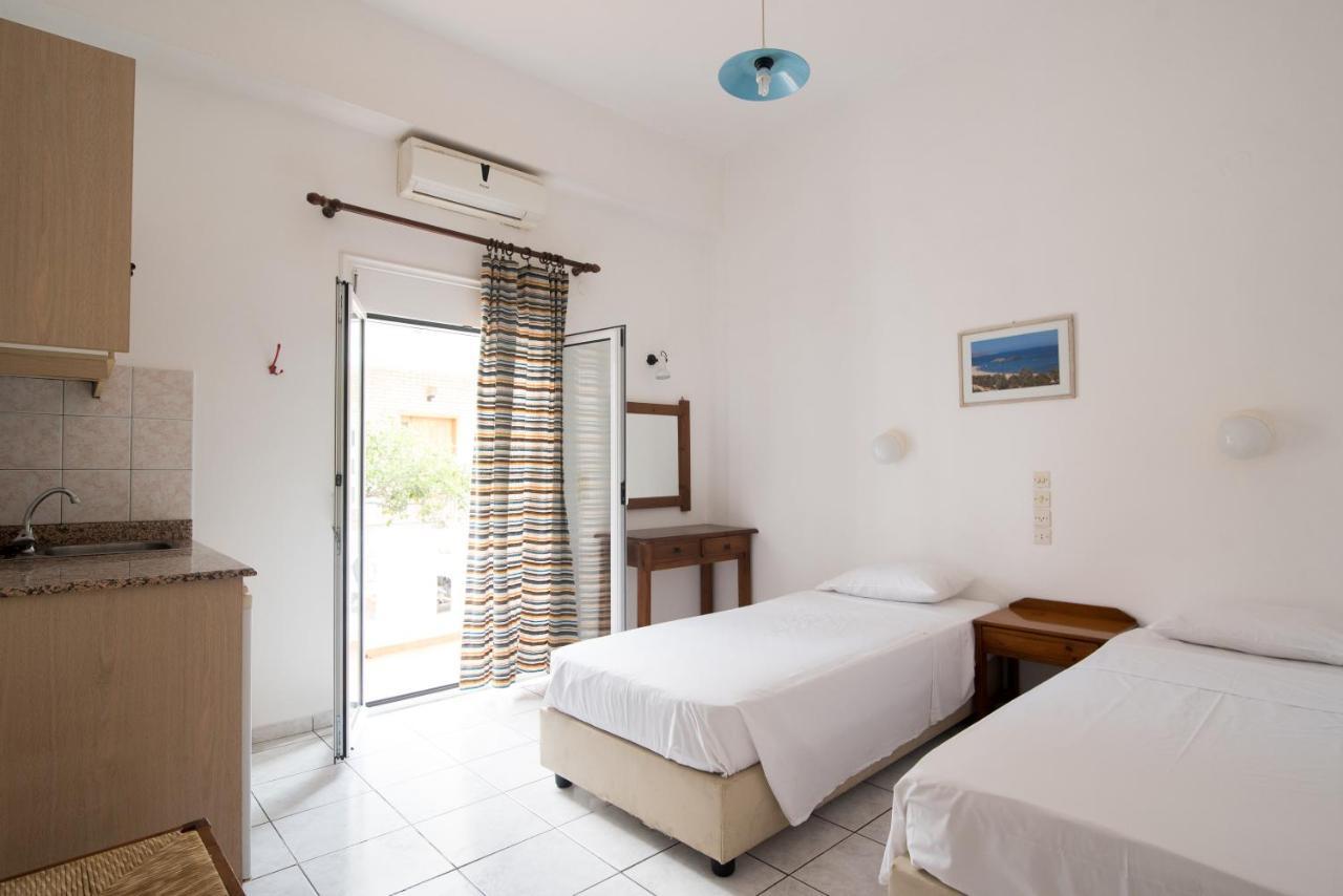 Ibiscus Hotel Malia エクステリア 写真