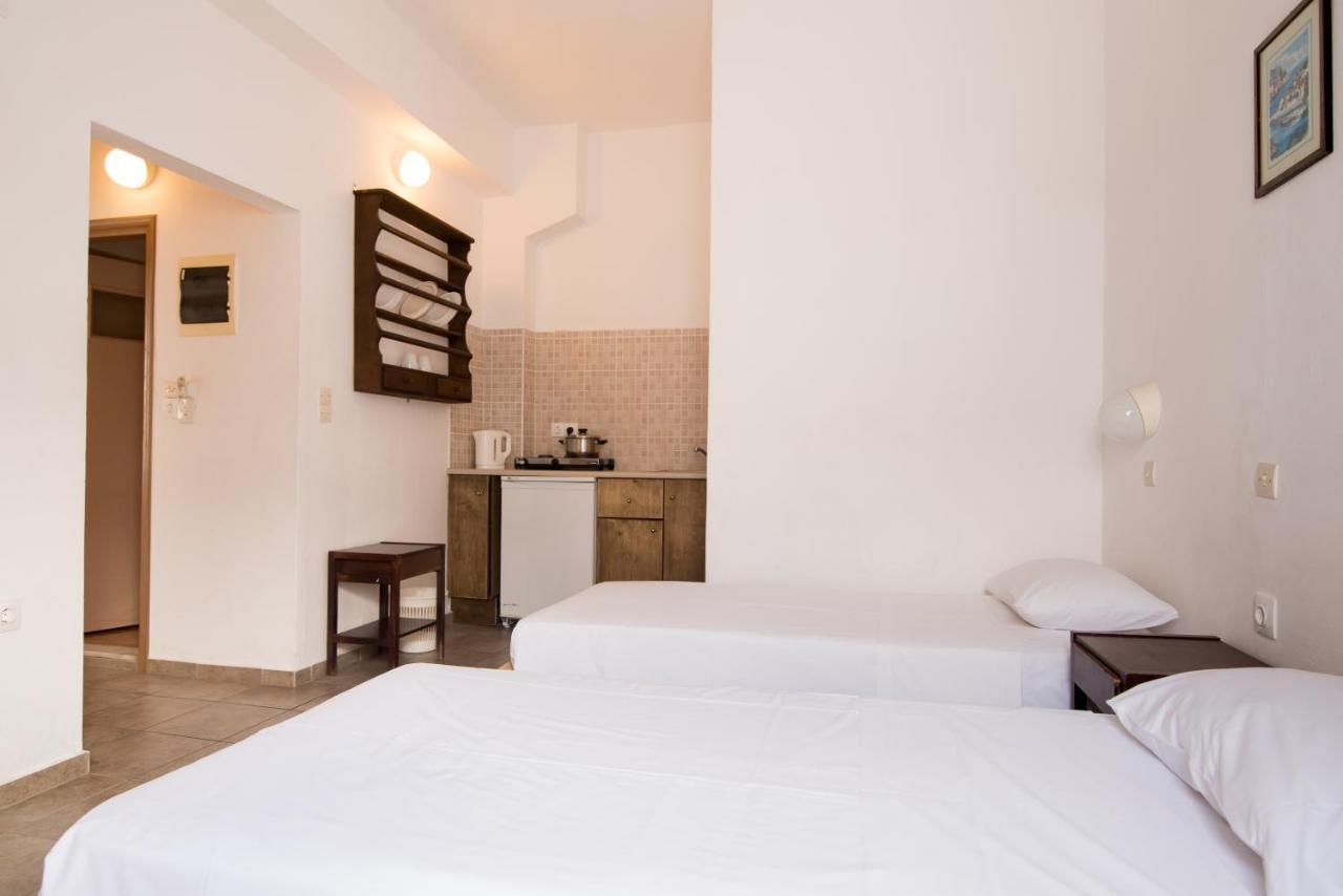 Ibiscus Hotel Malia エクステリア 写真